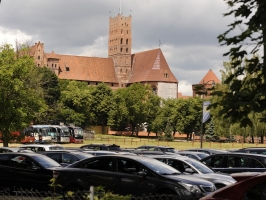 Sierakowskich Malbork - Parking przy kasach biletowych do Zamku