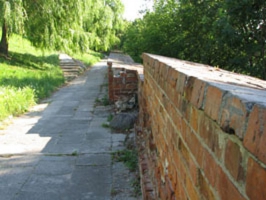 Budowa Malbork - Resztki murów obronnych